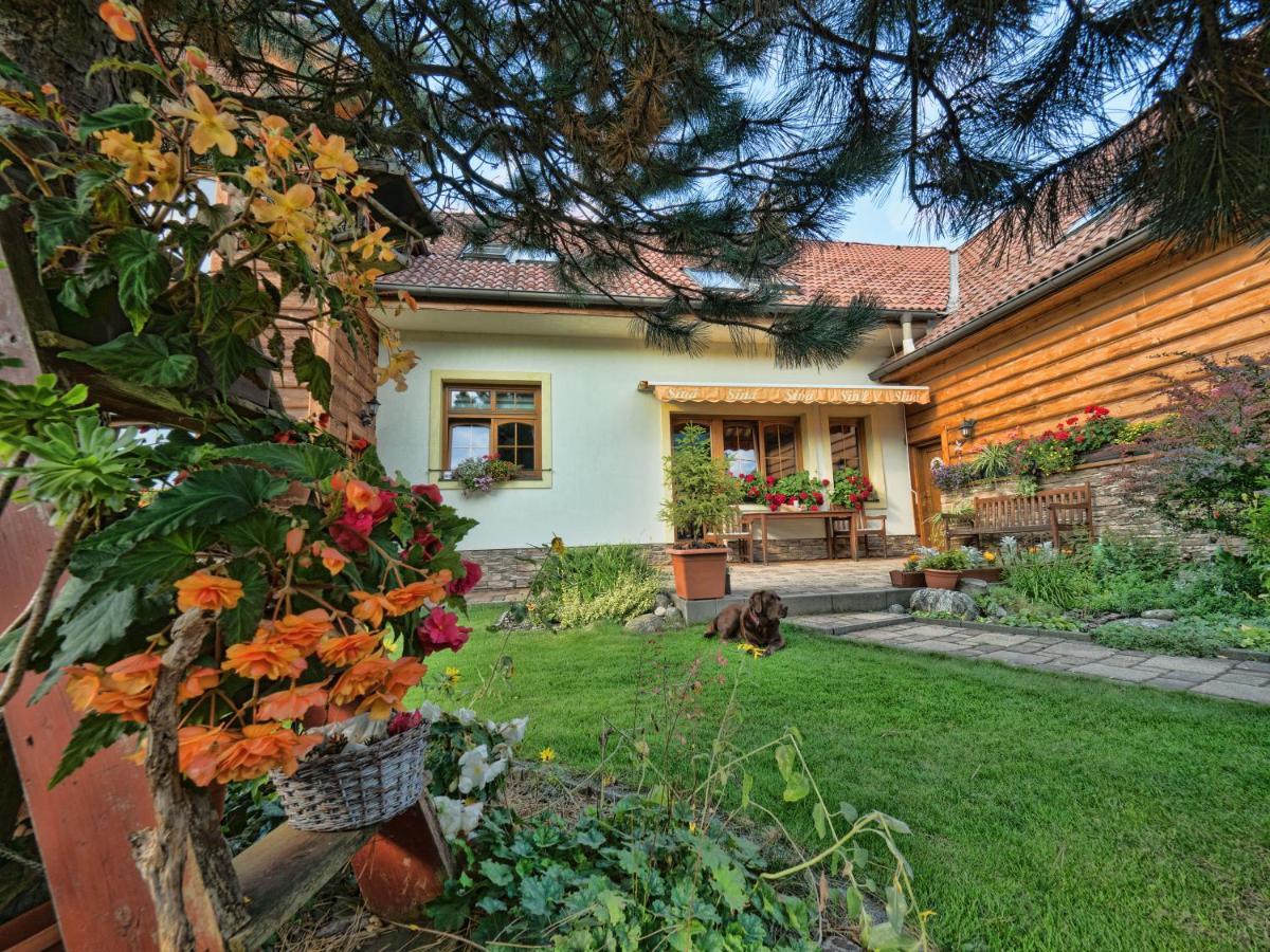 Penzion Sina Pavcina Lehota  Bagian luar foto